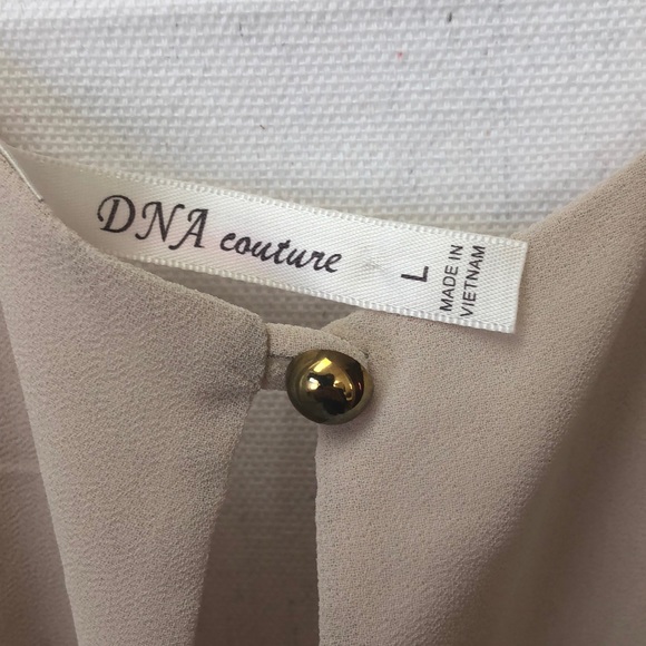 Soft Pink Sleeveless Blouse - Picture 3 of 3